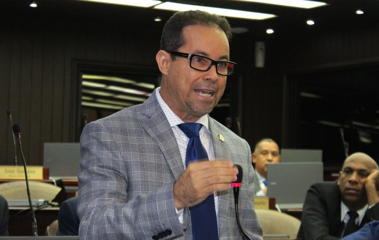 Amado Díaz: Legisladores que renuncian al «barrilito» no ayudan a quien los elige