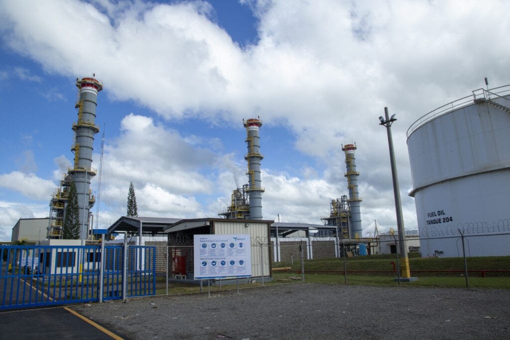 Energas 08 Video | Abinader enciende generadoras eléctricas convertidas a gas natural