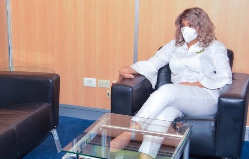 Kimberly Taveras dice está dispuesta a responder ante la justicia