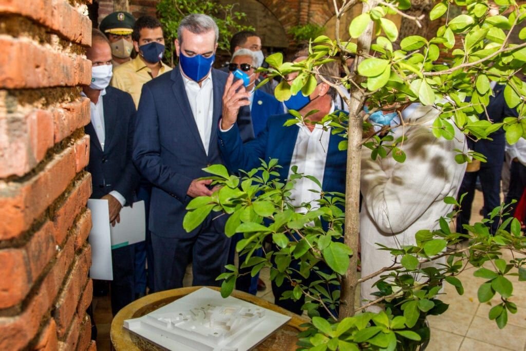 Las Mercedes 04 Presidente Luis Abinader anuncia transformarán a la Ciudad Colonial