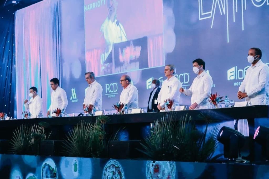 Latitud 18 07 Abinader valora fortaleza del turismo tras la llegada de nuevas inversiones