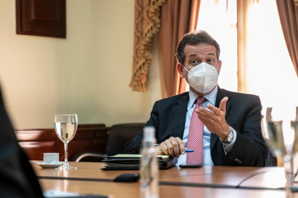 Vice y Anadegas 02 Ante pobre desempeño de Bisonó, Abinader “interviene” Ministerio de Industria y Comercio