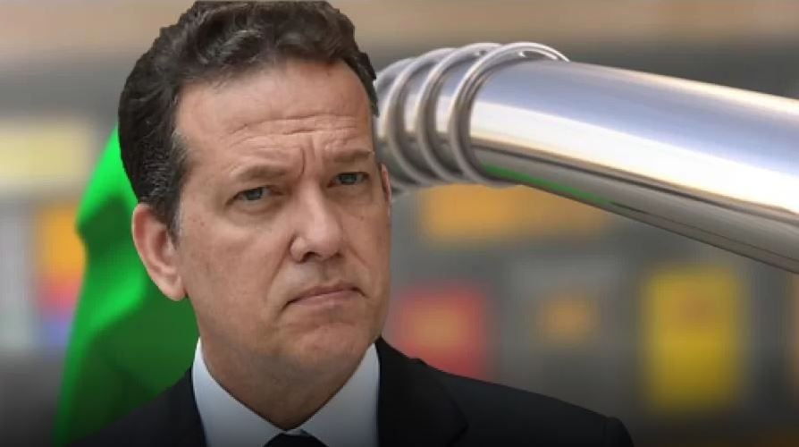 Ito Bisonó reconoce su «fórmula» no funciona y espera combustibles bajen en marzo