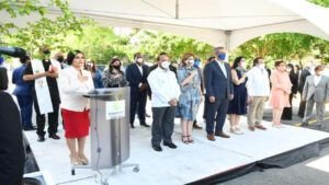 Luis Abinader encabeza inauguración de oficina de la DGII en Salcedo