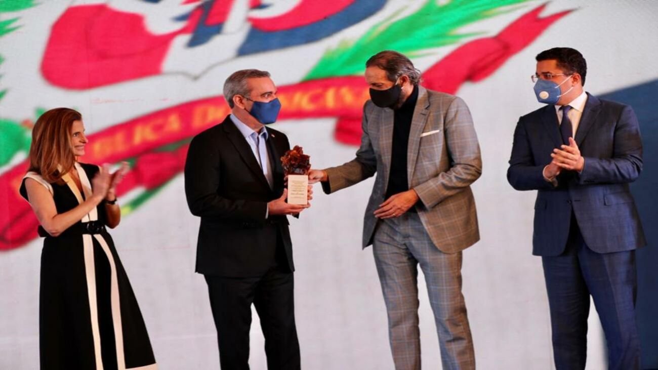 Juan Luis Guerra lanza producción para impulsar Marca País 2 Juan Luis Guerra lanza producción para impulsar Marca País