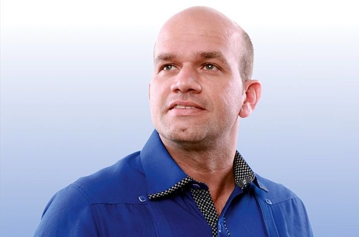 Cristian Castillo renuncia del PRD, era secretario general provincia Peravia