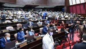 Diputados aprueban a unanimidad prohibición del matrimonio infantil