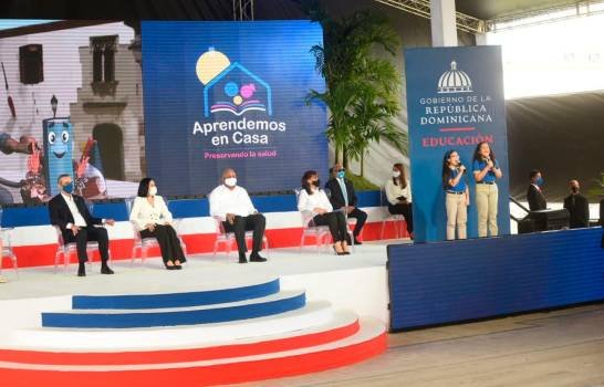 Con inversión de RD$50,000 millones, Gobierno inicia año escolar 2020-2021 7 Escolar 01 Con inversión de RD$50,000 millones, Gobierno inicia año escolar 2020-2021