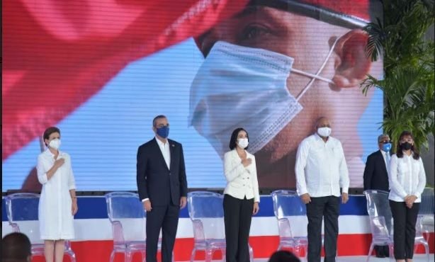 Con inversión de RD$50,000 millones, Gobierno inicia año escolar 2020-2021 3 Escolar 05 Con inversión de RD$50,000 millones, Gobierno inicia año escolar 2020-2021