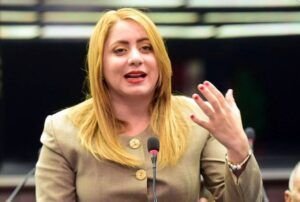 Gloria Reyes favorece «Quédate en Casa” se extienda hasta el próximo año