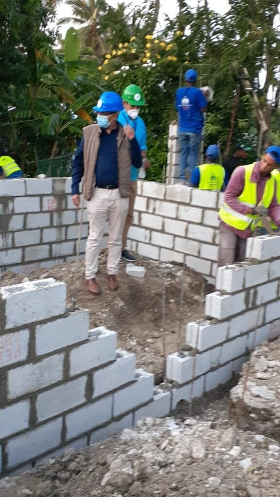 IMG 20201121 WA0011 El INVI desarrolla operativo de mejoramiento de viviendas en Barahona