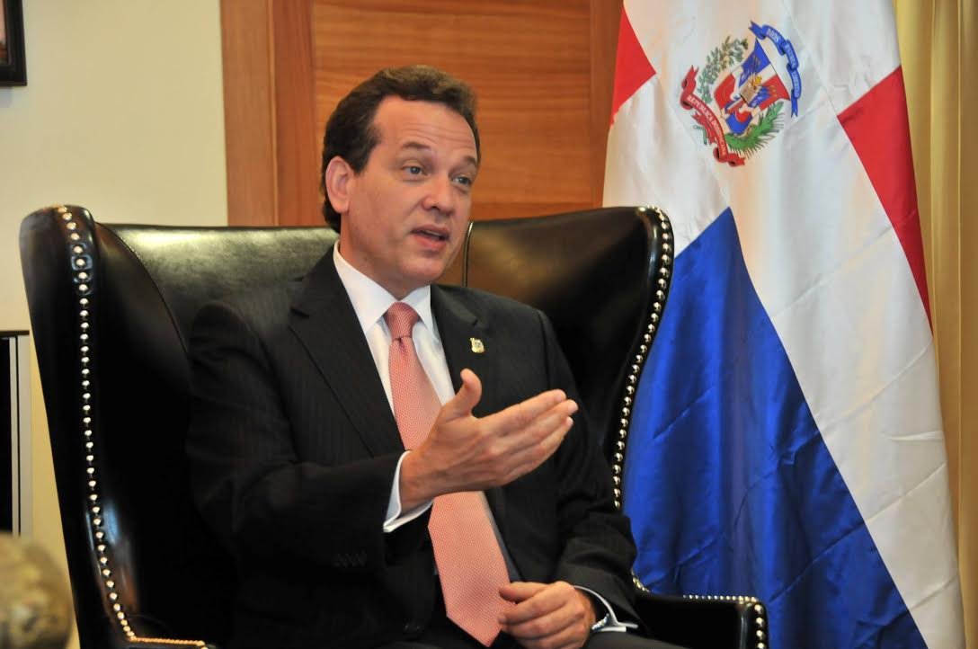 Ito Bisonó es el ministro peor valorado del gabinete de Luis Abinader