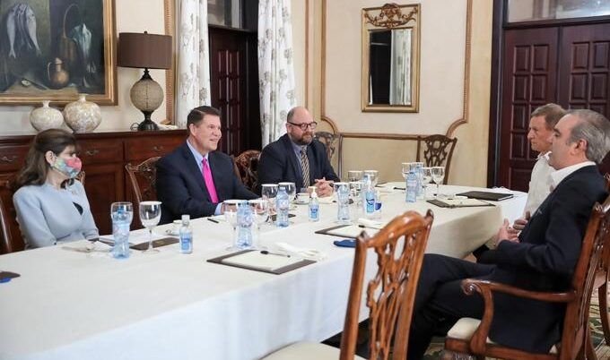 Dominicana se une a «Red Limpia» de tecnología 5G y excluirá suplidores «de alto riesgo»