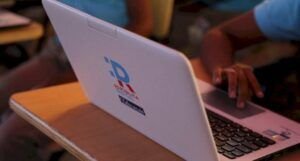 Las licitaciones de computadoras para educación serán a finales de diciembre