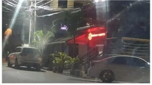 Detienen 40 personas compartían en negocio durante horario toque de queda