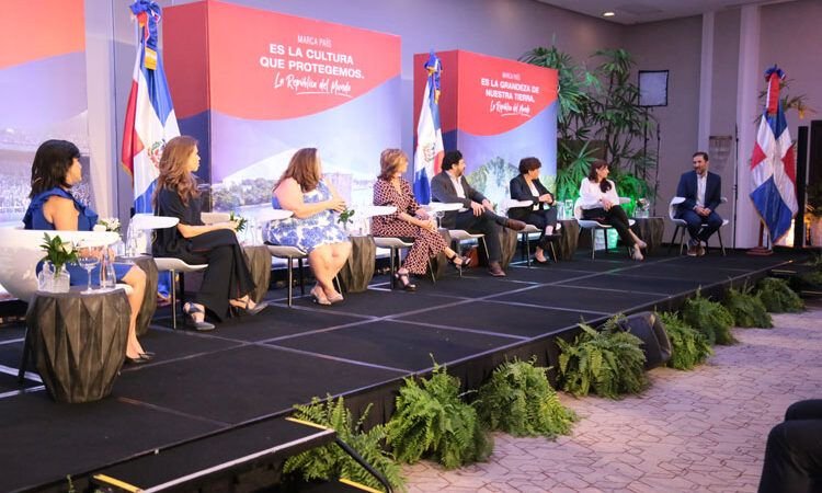 Especialistas aseguran Marca País es estrategia y ventaja competitiva para la nación