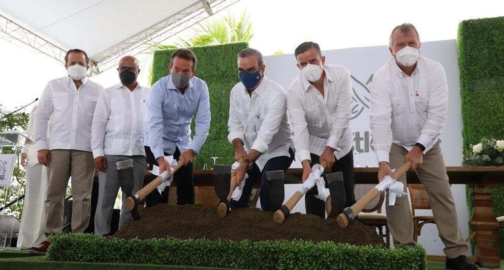 Presidente Abinader asiste al inicio de la construcción planta de biomasa  de Nestlé en SFM