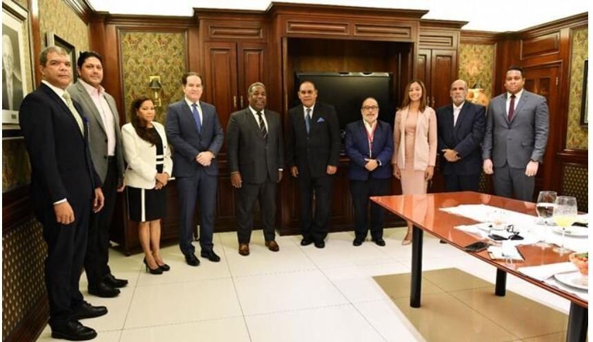 Gobierno anuncia entregará bono navideño entre el 10 y 19 de diciembre