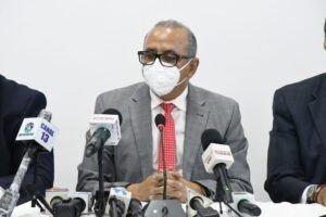 Gobierno podría declarar no laborables los días 24 y 31 diciembre, dice Ministro de SP