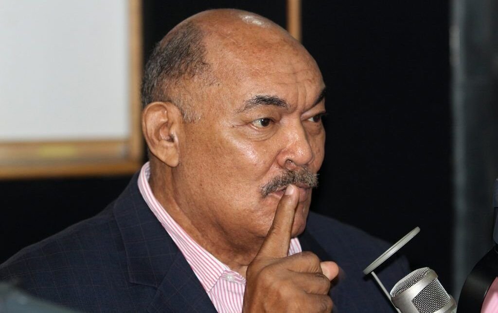 Ramón Alburquerque: “Miguel Vargas pasará al zafacón histórico como mercader” 2 Ramón Alburquerque: “Miguel Vargas pasará al zafacón histórico como mercader”