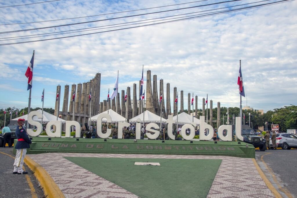 SC 01 Video | Abinader anuncia obras en San Cristóbal por dos mil millones de pesos