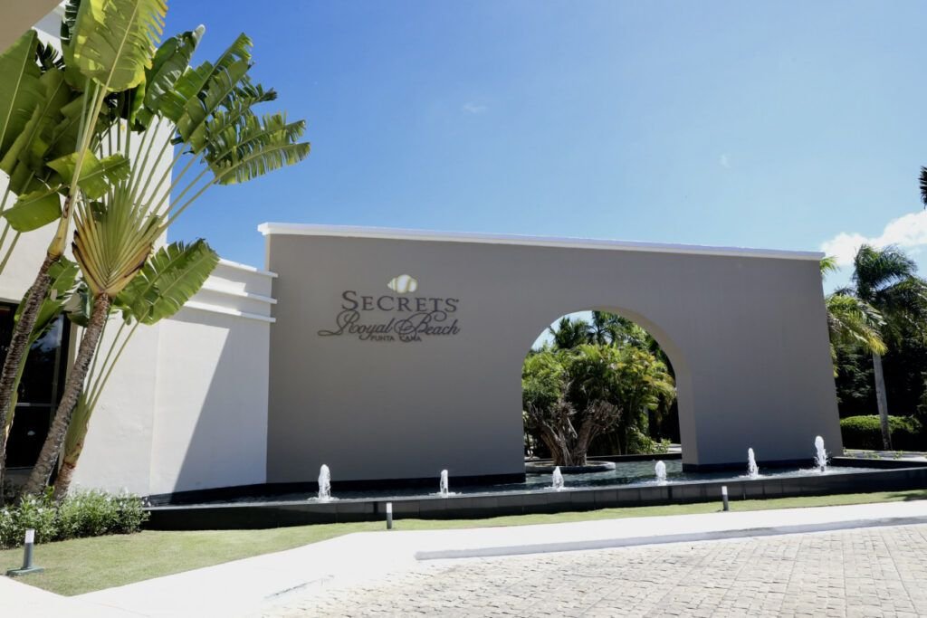 Secrets 02 Abinader: “Gobierno trabaja sin descanso para crear un clima de inversión sin precedentes”