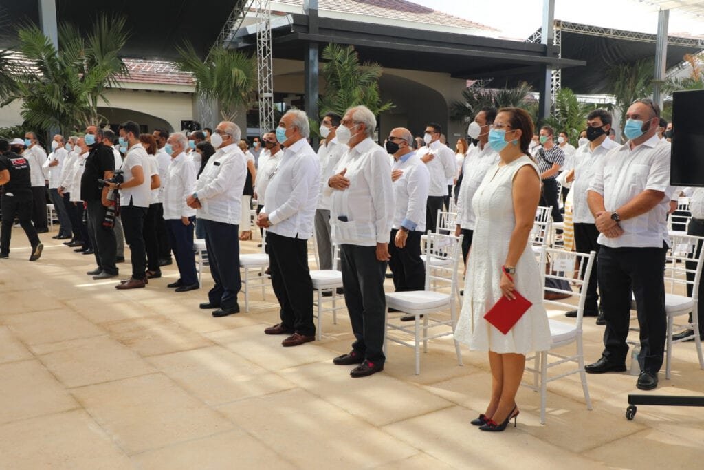 Secrets 10 Abinader: “Gobierno trabaja sin descanso para crear un clima de inversión sin precedentes”