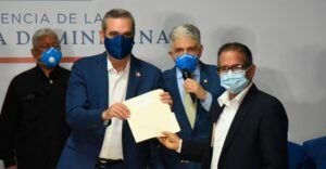 Gobierno entrega RD$134 millones a los ayuntamientos de Santiago para desarrollar obras