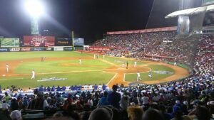 Presidente Abinader lanzará la primera bola en apertura del béisbol profesional RD