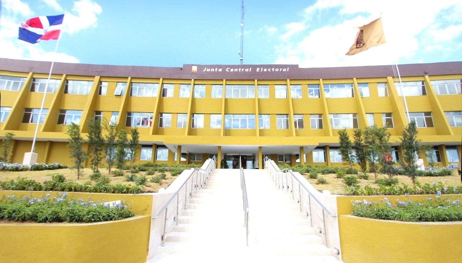 Junta Central Electoral quiere eliminar la legalización de las actas del estado civil