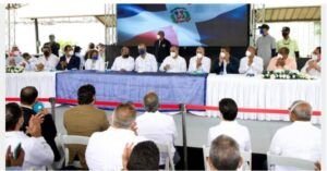 Luis Abinader dice la salud en RD cambiará; construirán hospital regional noroeste