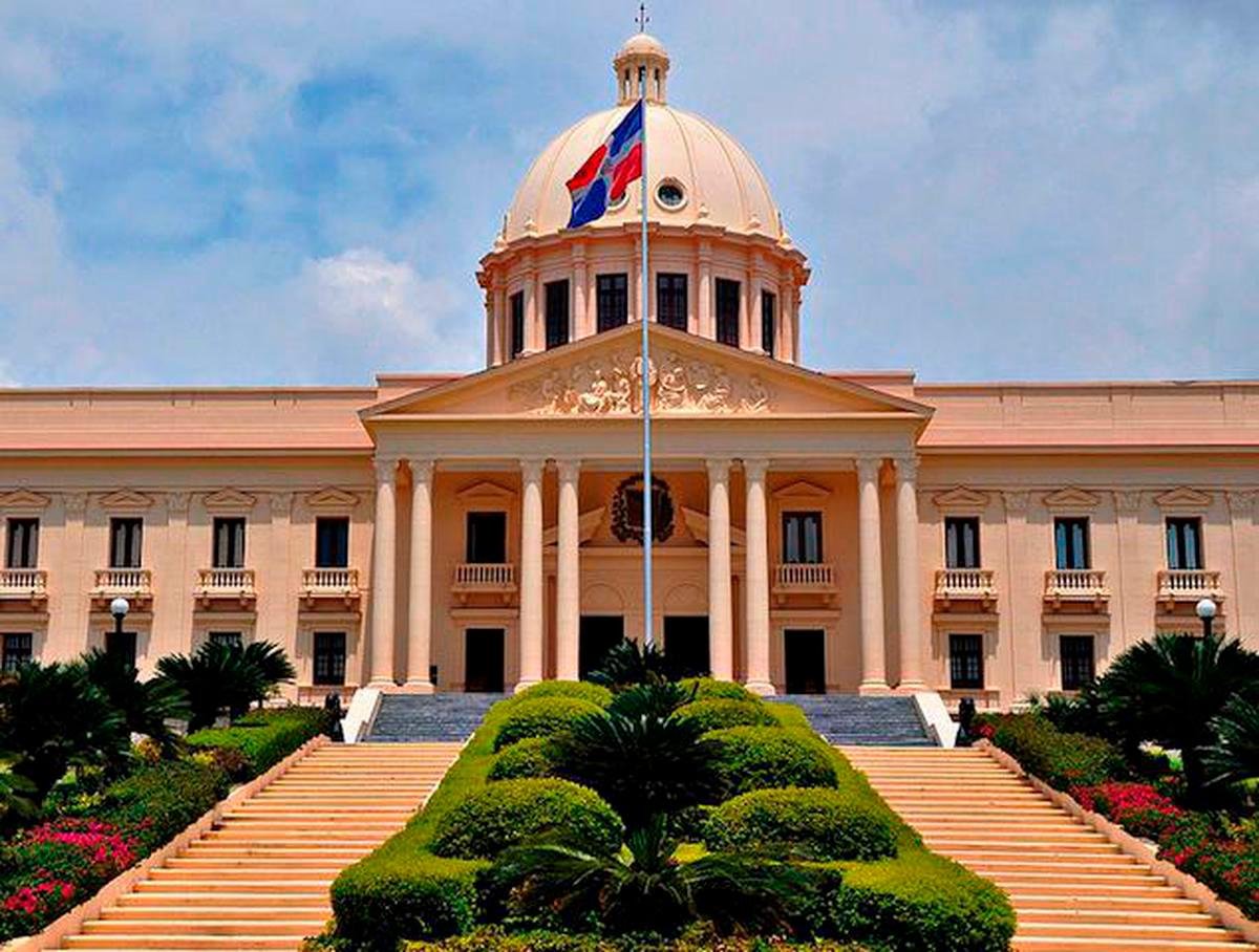 El Gobierno pagará parte de la paga de Navidad a trabajadores suspendidos