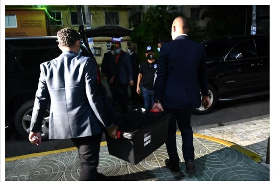 Cosas que encontraron los fiscales en allanamientos