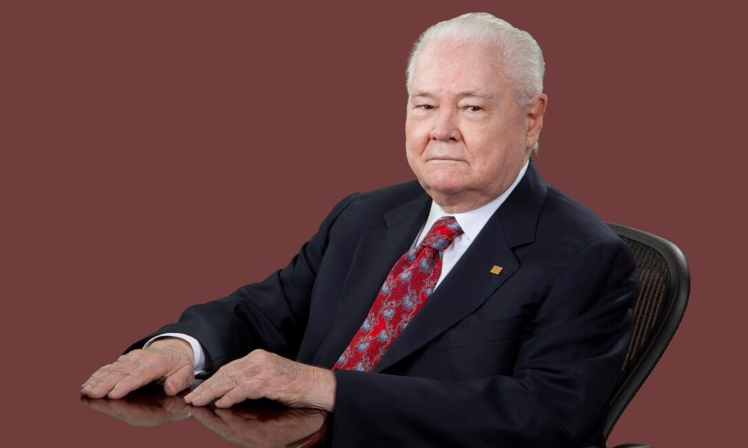 Fallece Alejandro Grullón, fundador del Banco Popular