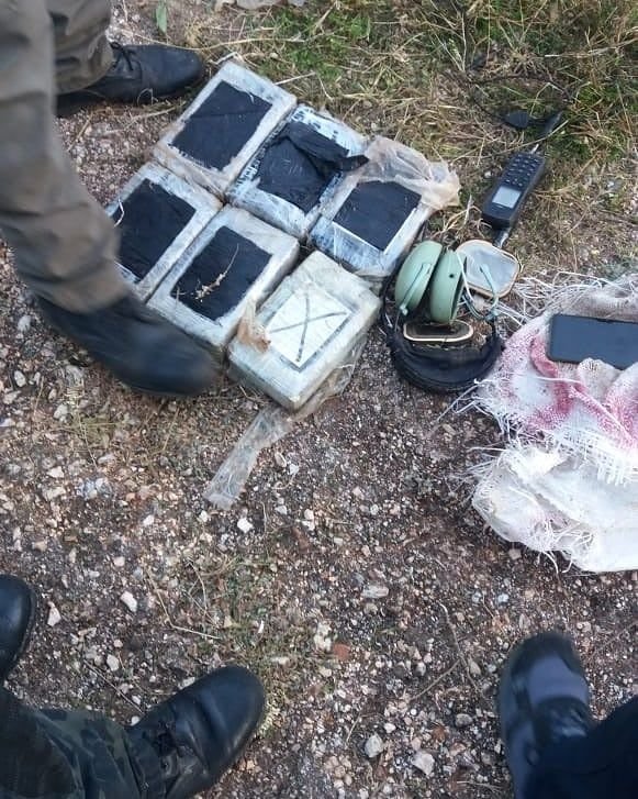 Avioneta Pedernales 04 Video | Muere una persona al estrellarse narco-avioneta en Pedernales