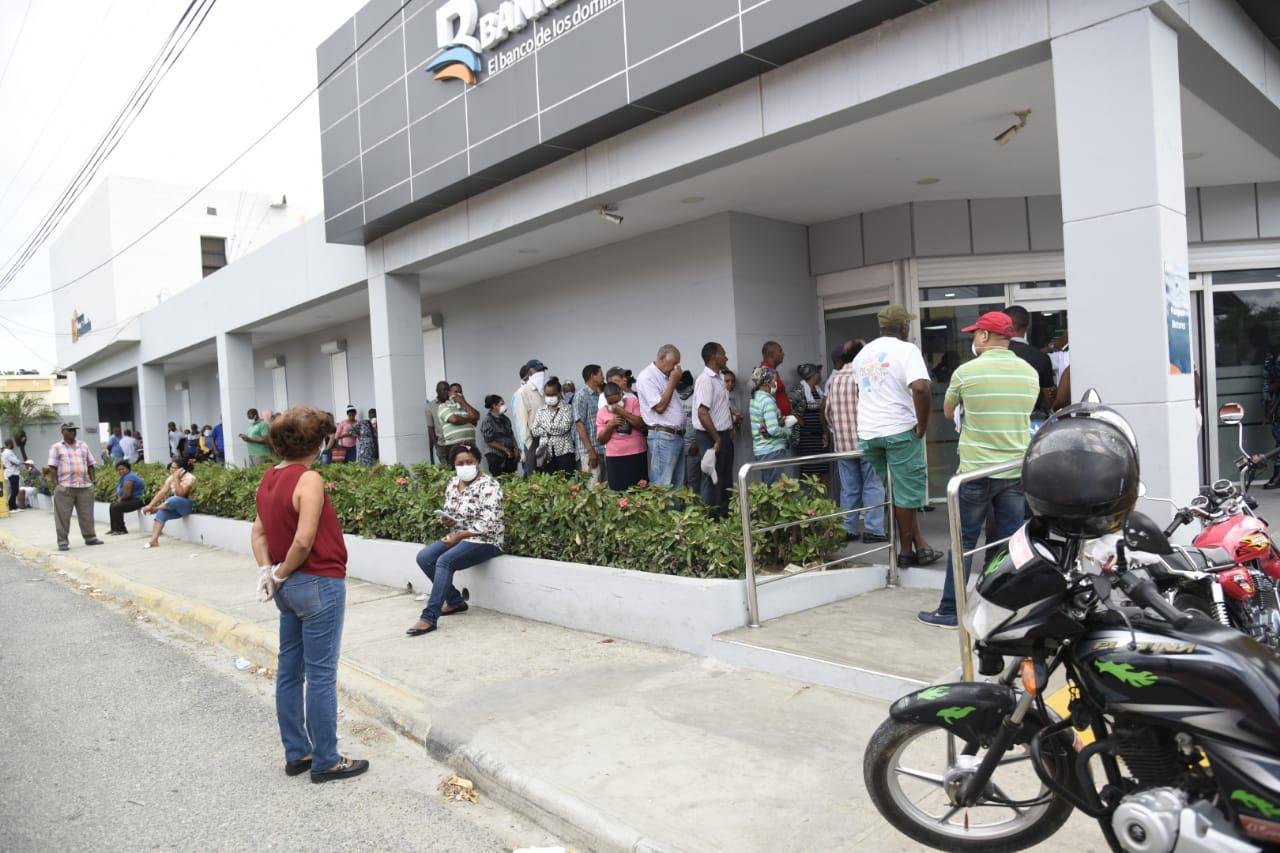 Bancos ajustan horario de servicios presenciales 2 Bancos ajustan horario de servicios presenciales