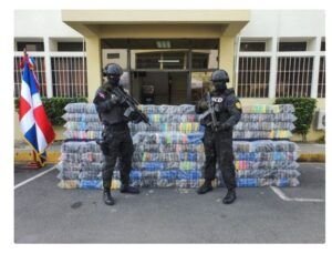 Apresan conductor de camión vinculado a decomiso droga