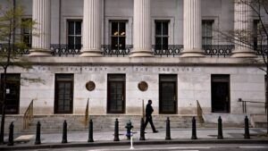 Por transacciones “irregulares”, Departamento de Bancos EEUU investiga cierre cuenta JCE