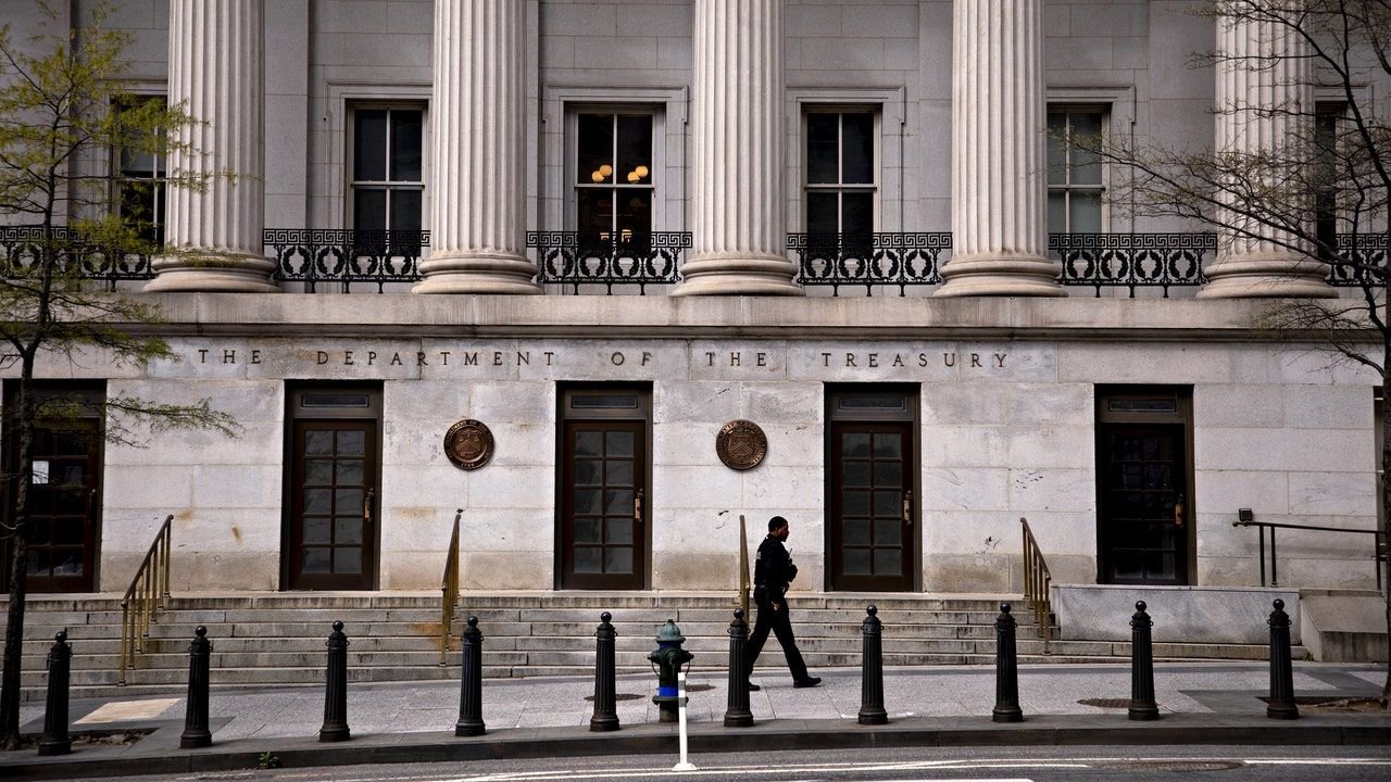 Por transacciones “irregulares”, Departamento de Bancos EEUU investiga cierre cuenta JCE