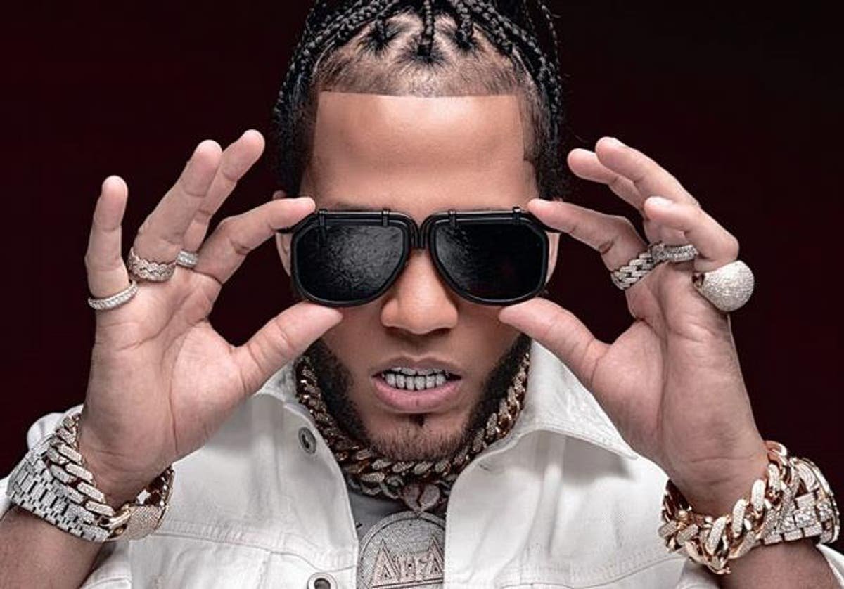 El Alfa en remix con Farruko y otros urbanos