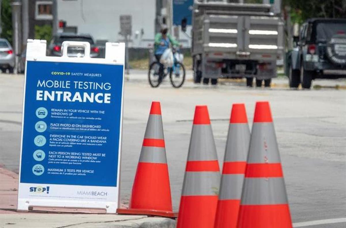 EE.UU. registra 303,292 muertos y 16,681,178 infecciones por covid-19 2 EE.UU. registra 303,292 muertos y 16,681,178 infecciones por covid-19