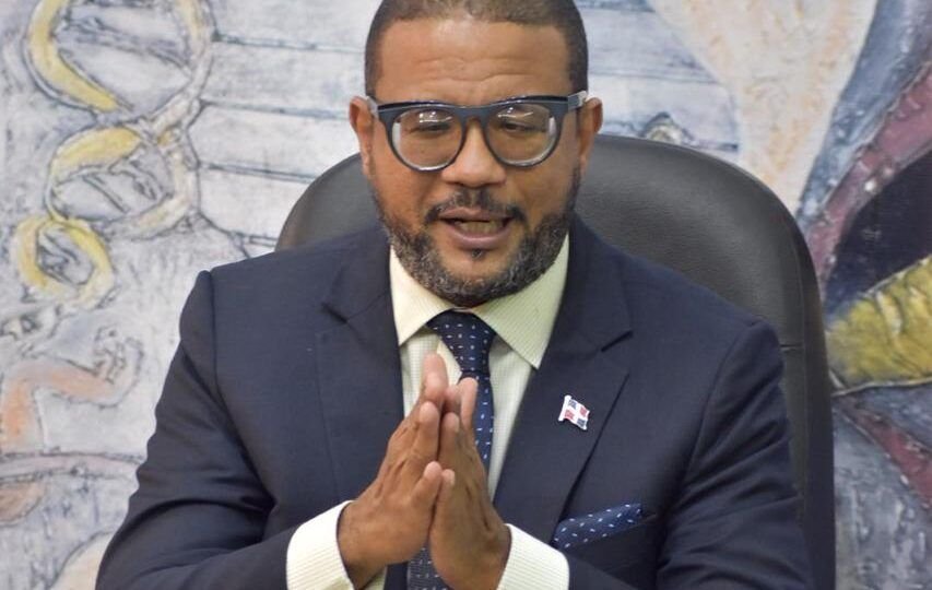 Evaristy Jiménez: Miguel Surun Hernández es un mitómano consumado