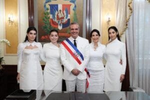 Presidente Abinader esperará el Año Nuevo en su hogar junto a su familia