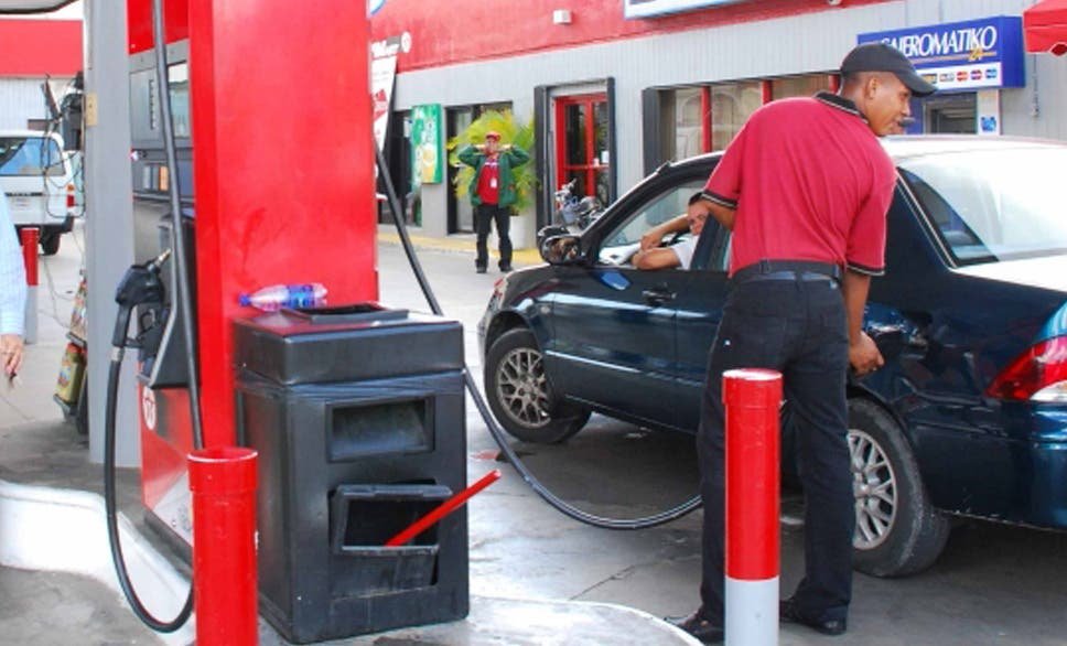 Suben precios de los combustibles, exceptuando el gas natural