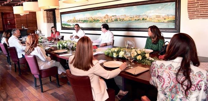 Un almuerzo en honor a Miguel Franjul 3 INVITADOS Un almuerzo en honor a Miguel Franjul