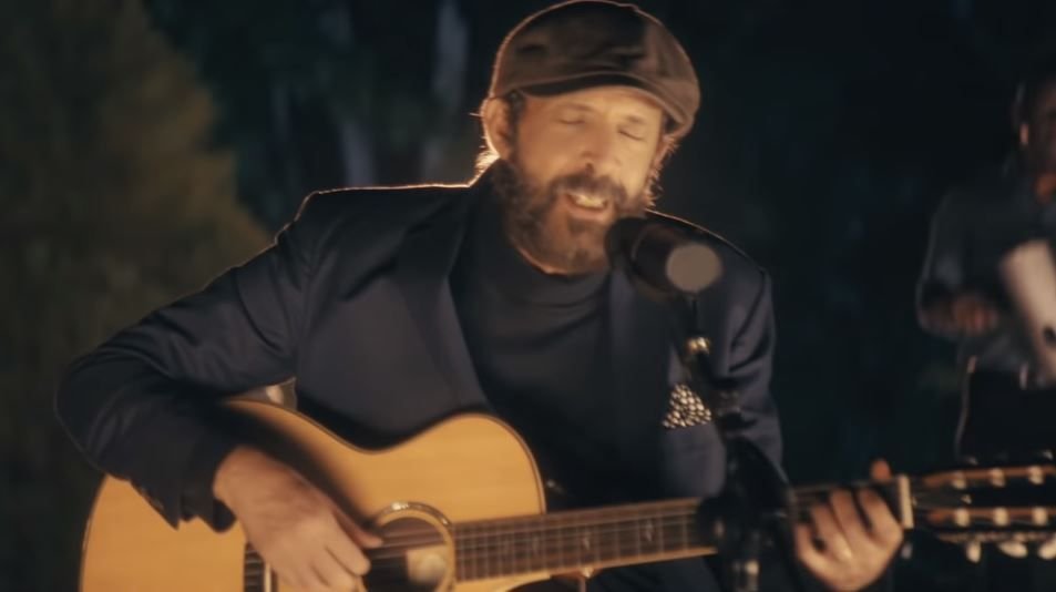 Juan Luis Guerra estrena «Privé», su nuevo EP