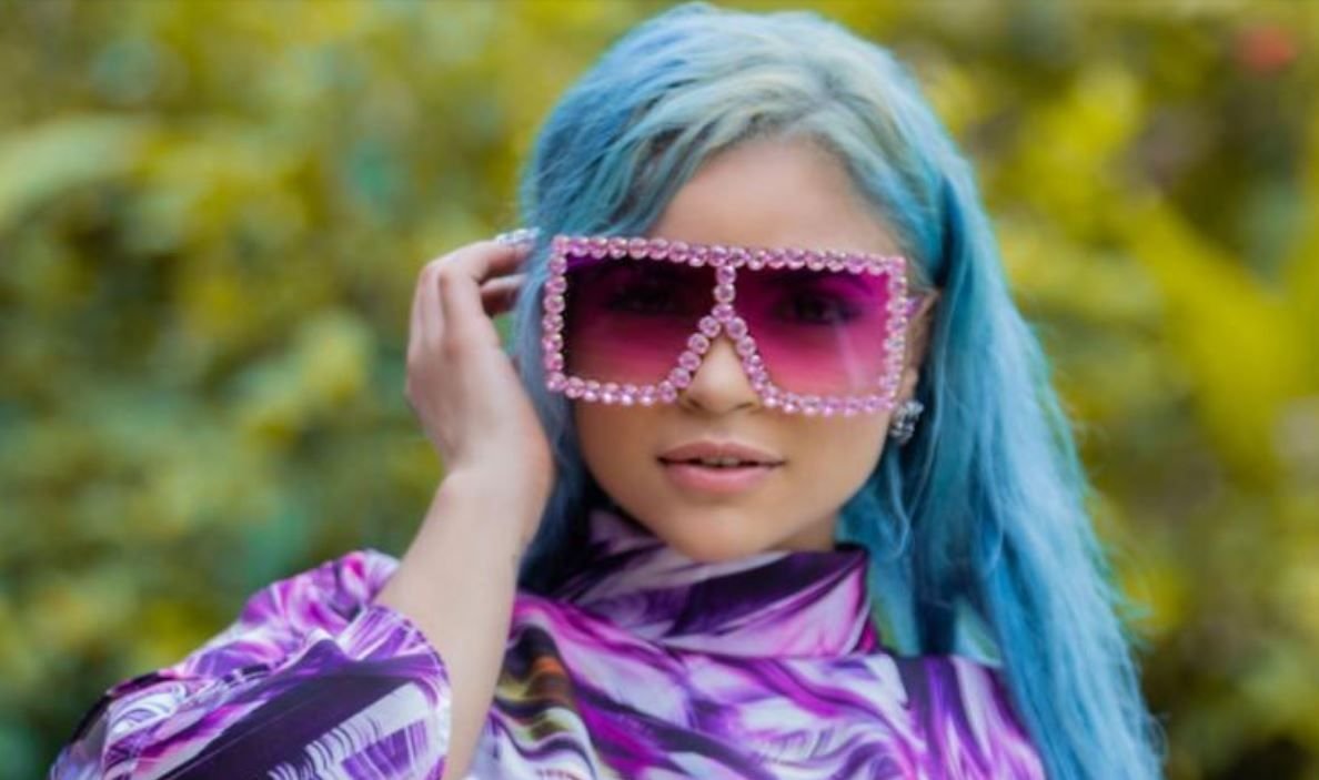 “No Te Enamore” último video musical de la cantante urbana Kayla 4K