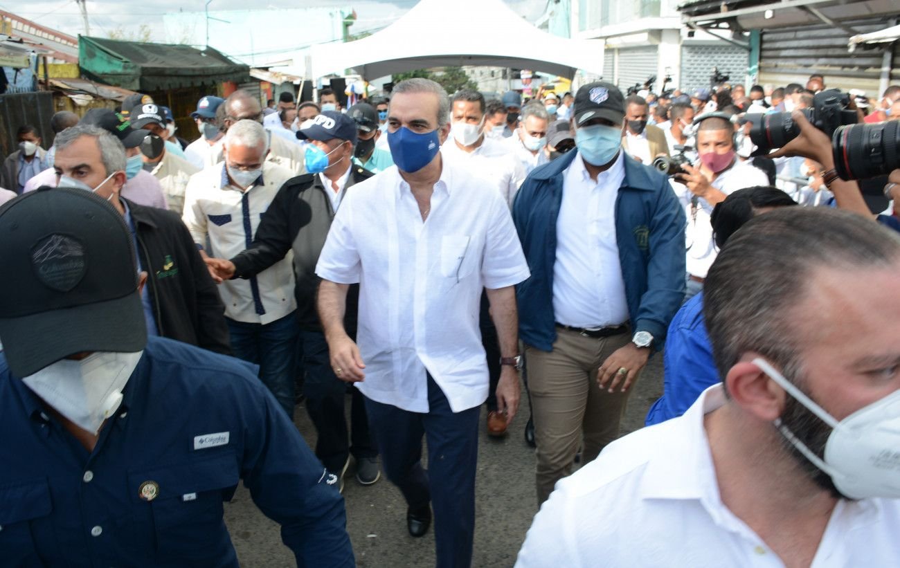 Presidente Luis Abinader viaja este domingo a Bonao y Puerto Plata