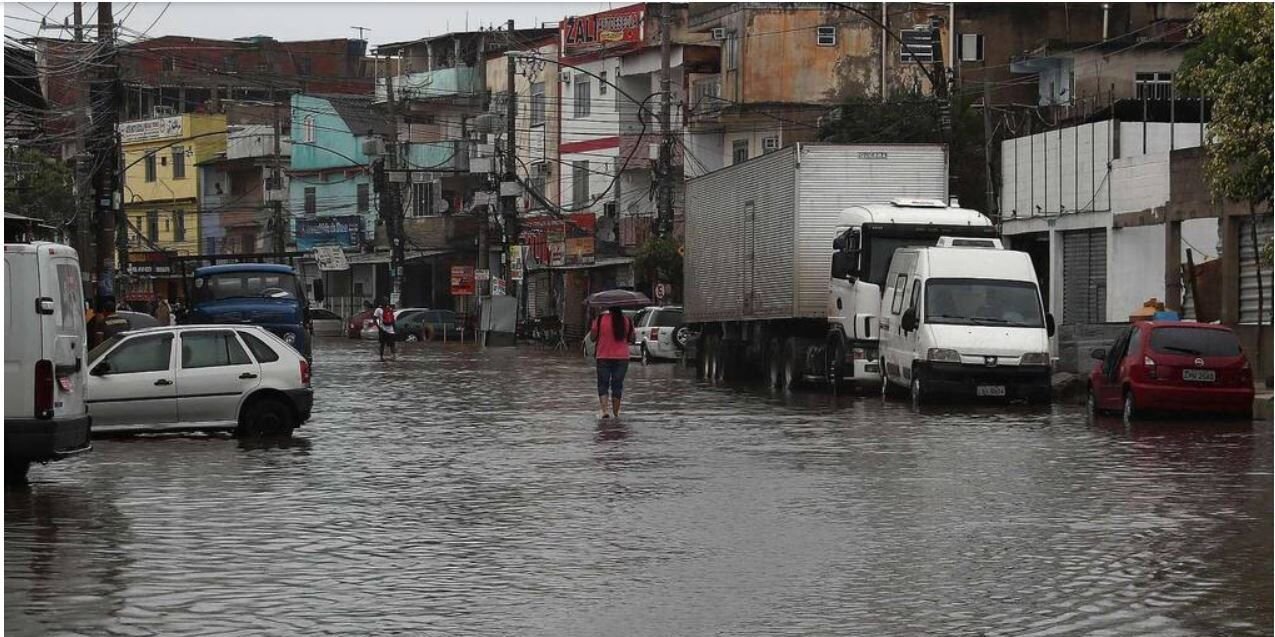 Fuertes lluvias dejan al menos 10 muertos en el sur de Brasil