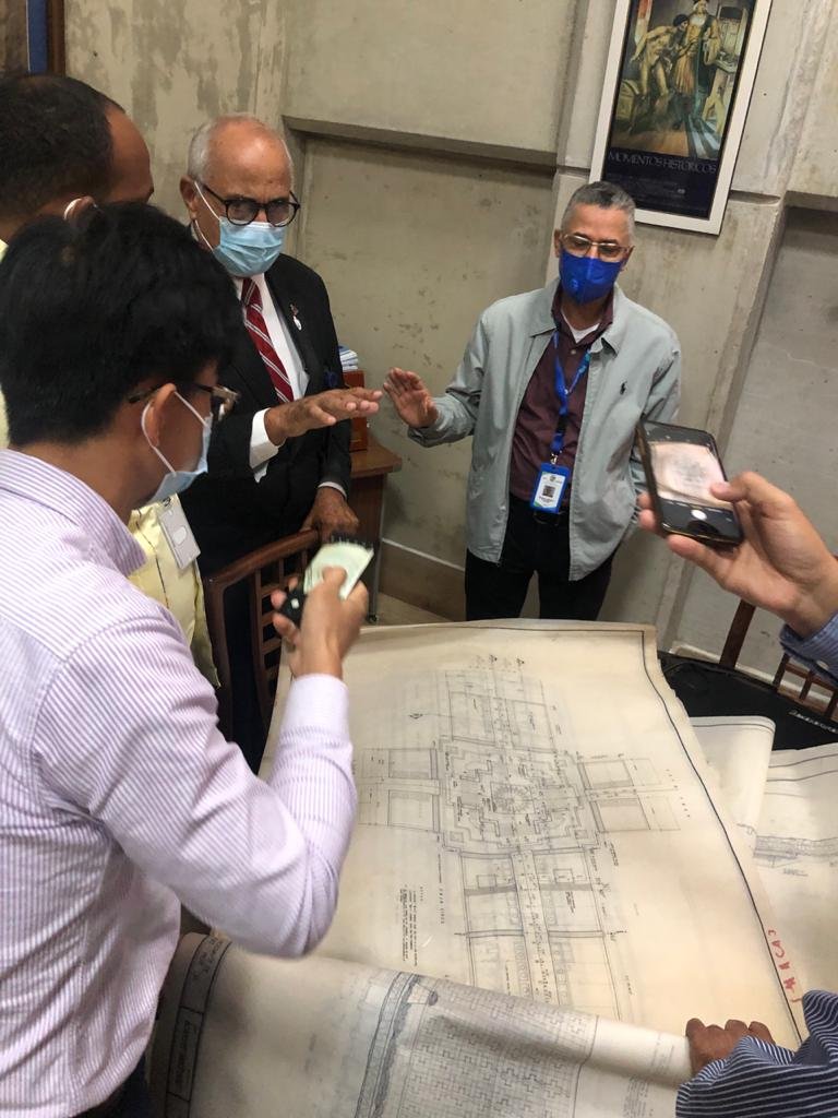 Manuel Jimenez Faro a Colon Iluminarán el Faro a Colón, después de más de 20 años apagado